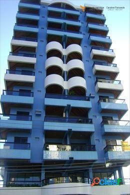 Apartamento com 2 Quartos à Venda, 91 m² por R$ 372.000