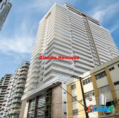 Apartamento com 4 Quartos à Venda, 250 m² por R$ 1.750.000