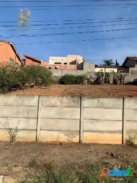 Terreno de 250 m² À Venda em Bom Jesus dos Perdões.