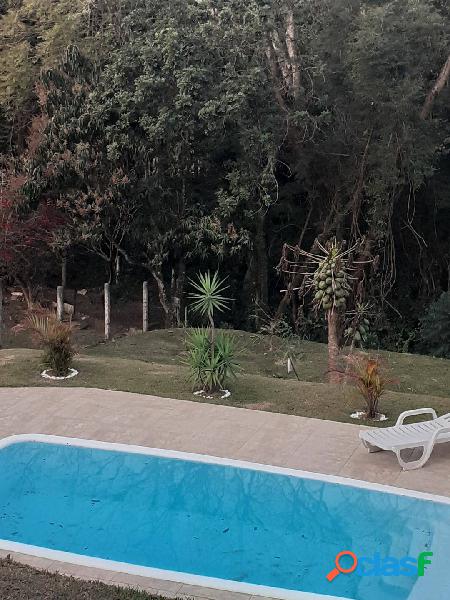 Chácara com 3 dormitórios(suite) piscina e churrasqueira