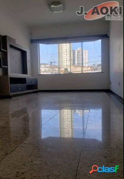 Casa para venda tem 200 m² com 3 quartos