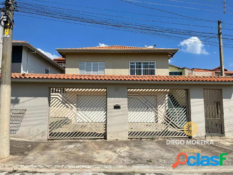 Casa à venda em Terra Preta com excelente localização