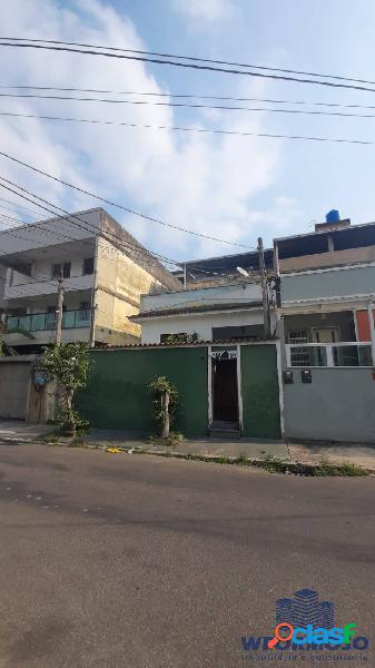 Casa duplex com terraço à venda Rua Rita Gonçalves em