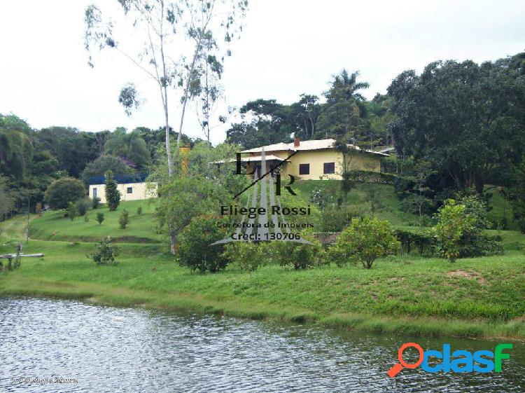 MAGNÍFICO SÍTIO A VENDA EM ATIBAIA.