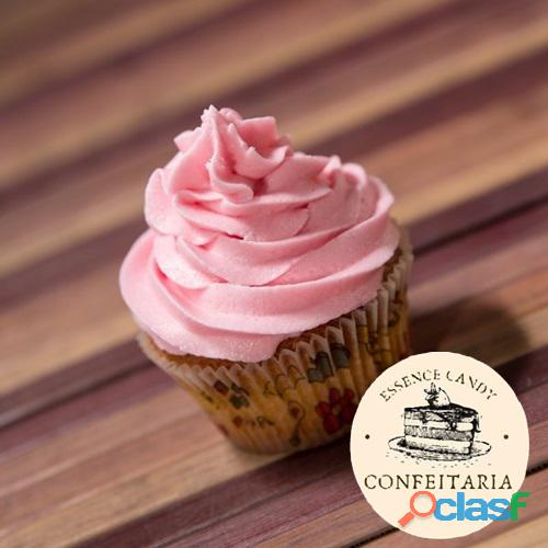 Cupcake com Cobertura de Chantilly Rosa Essence Candy