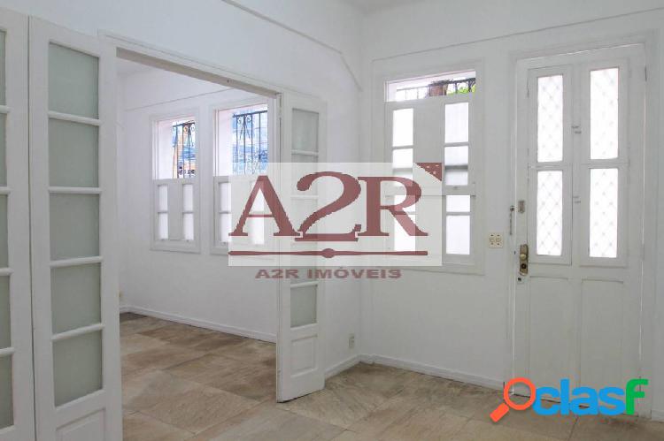Apartamento com 2 dormitórios à venda, 64 m² por R$