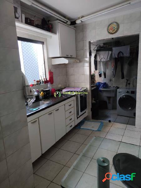 Apartamento com condomínio 3 dormitórios (Jardim)