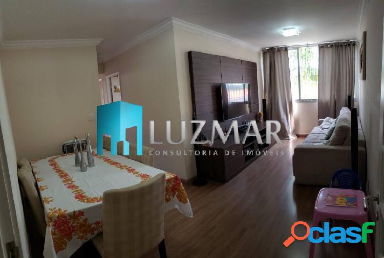 Apartamento com três dormitórios na Vila Prel