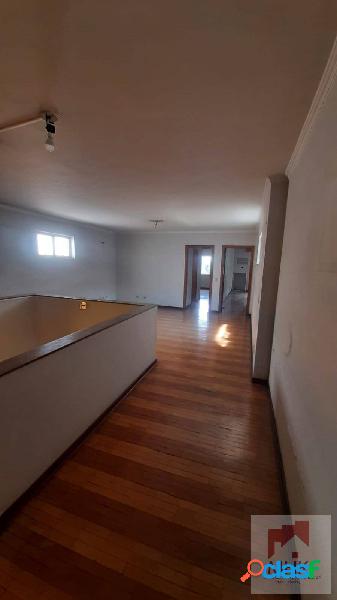 Sobrado Comercial de Alto Padrão - 3 Suítes - 729m² -