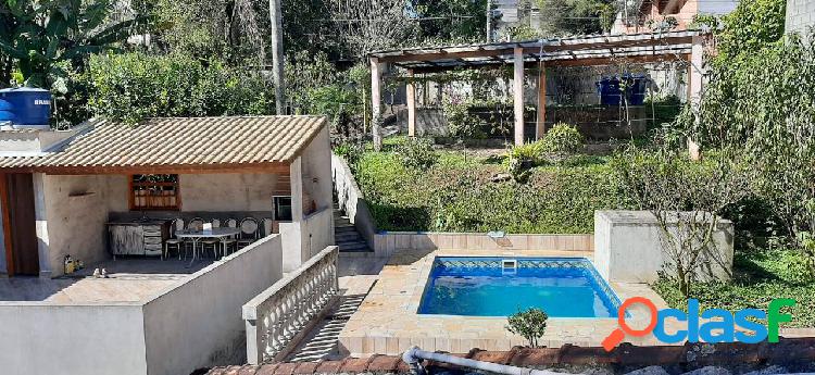 Casa térrea com piscina - Recreio da Borda do Campo