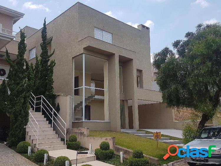 VENDE-SE CASA DE ALTO PADRÃO NO COND VALVILLE 1 EM SANTANA