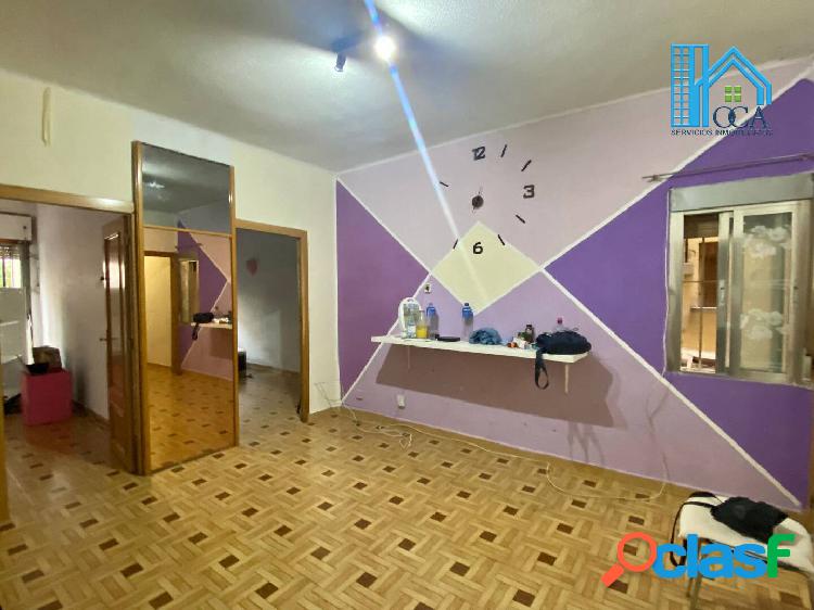 Piso en venta en calle oca, Madrid