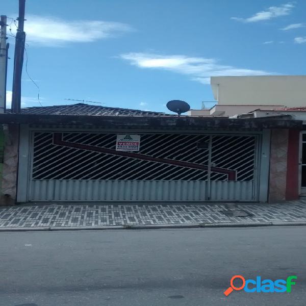 VENDE-SE CASA TÉRREA DE 2 DORMITÓRIOS VILA LUZITA