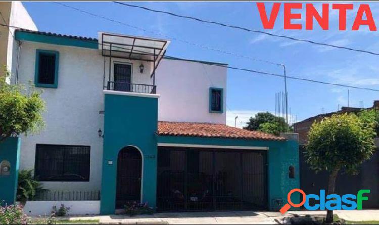 CASA CON TERRENO EN VENTA EN LA VIRGENCITA COLIMA