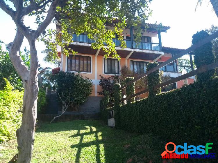 Excelente casa a venda em condomínio de luxo com vista para