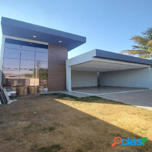 Vende-se Casa 300 m²com 3 suíte, rua 4 - Vicente Pires