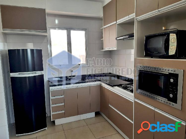 Apartamento com 3 dorms (uma suíte) - La Fontaine