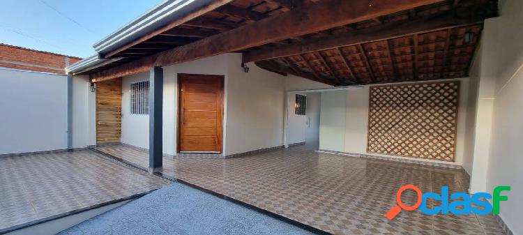Casa com armários planejados em Artur Nogueira - Aceita