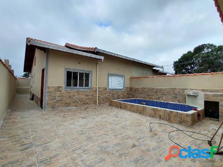 Casa nova lado praia com 2 dorms - piscina e churrasqueira