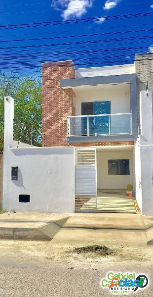 Duplex próximo à avenida Fraga Maia