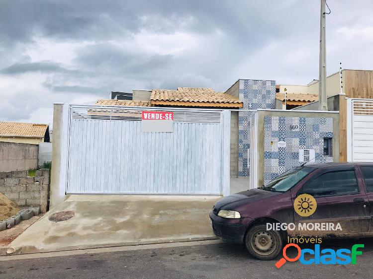 Casa à venda em Atibaia com 3 dormitórios