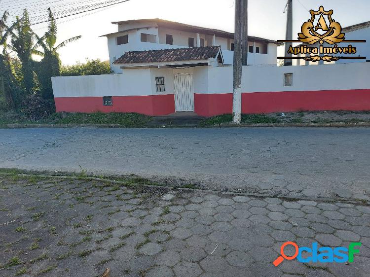 Galpão com amplo terreno em Penha