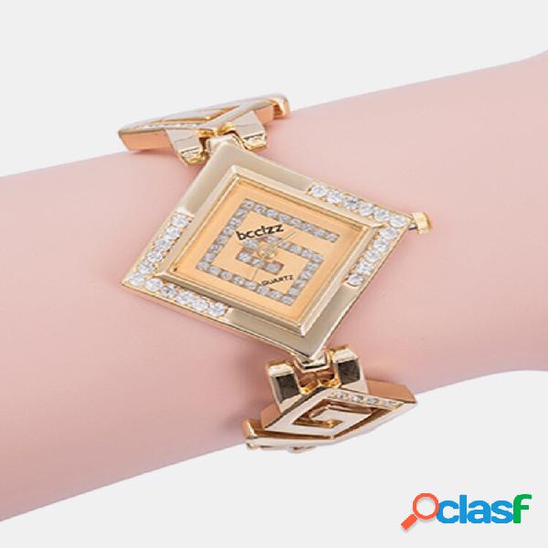 Trendy Elegant Women Watch Diamond Steel Banda Unique