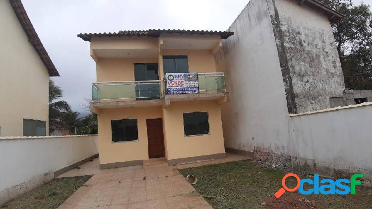 Casa duplex no Centro do Barroco à venda