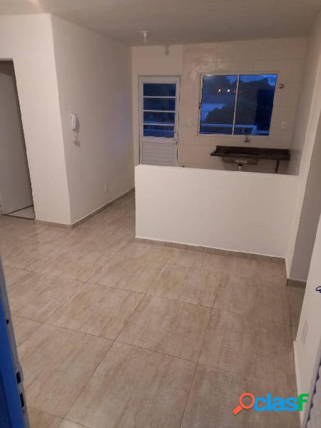 Apartamento 2 dormitórios com Sacada Ampla e lazer na Casa