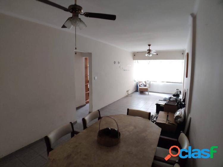 Apartamento de 1 dormitório em Santos na Ponta da Praia.