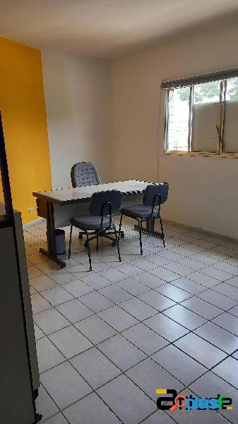 Sala comercial com 120m²