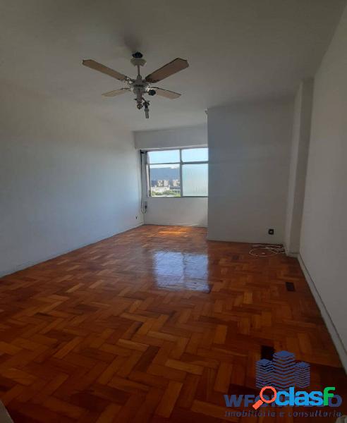 Apartamento à Venda no Balança Mas Não Cai - Centro RJ