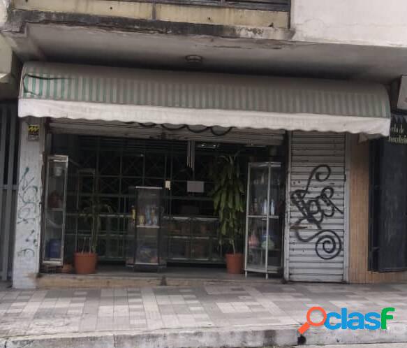 74 Mts Venta de Local Comercial En Edif Don Pelayo, a pie de