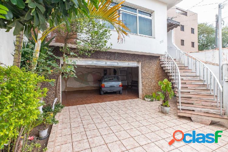 Casa com 3 quartos, 240m², à venda em São Bernardo do