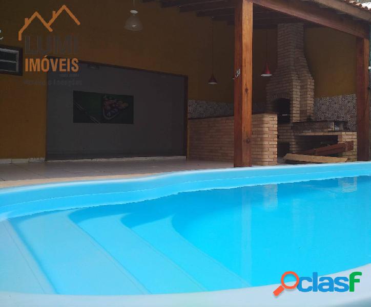 Casa com piscina no Centro de Ubatuba. Com 3 dormitórios e