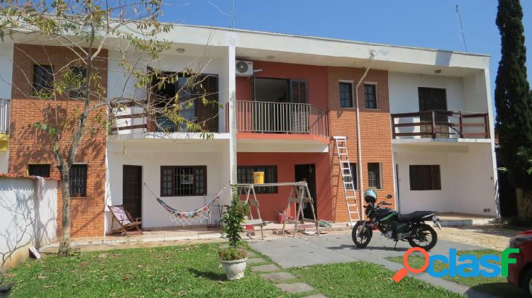 Casa de condomínio com 2 quartos, 88m², à venda em