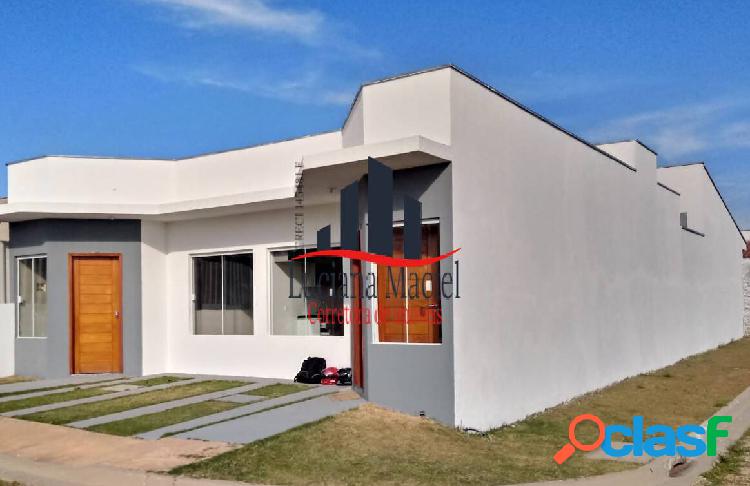 Casa para venda 48 m², 02 dormitórios com área de lazer