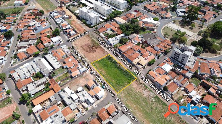 Gleba com 1.851m² na Vila São Francisco
