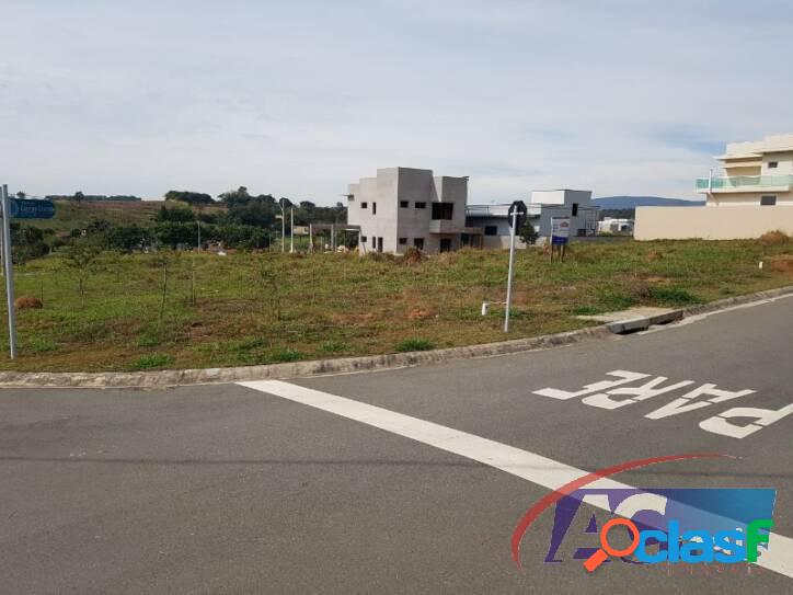 Lote de esquina plano 300 m² em Itupeva