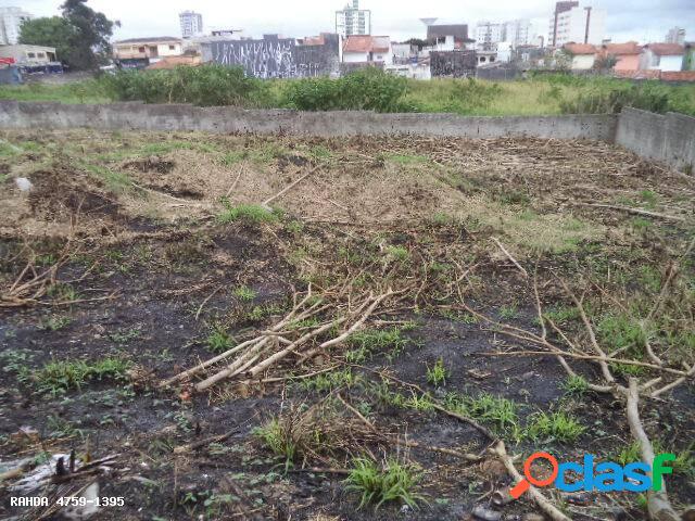 Terreno 240m² no Centro