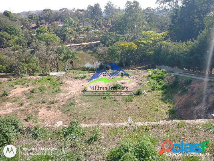 Terreno Frente para Lago Condomínio Fechado em Atibaia