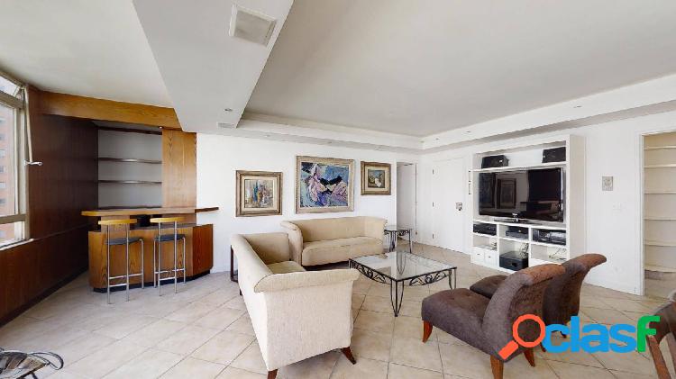Andar alto - 153m² - 3 Dormitórios -2 Vagas - Para deixar