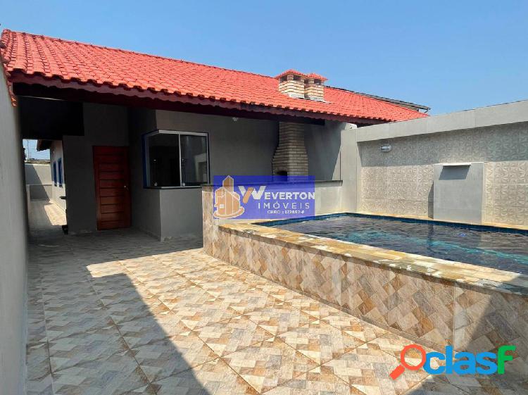 Casa 2dorm.(1suíte) com porcelanato e piscina em Itanhaém