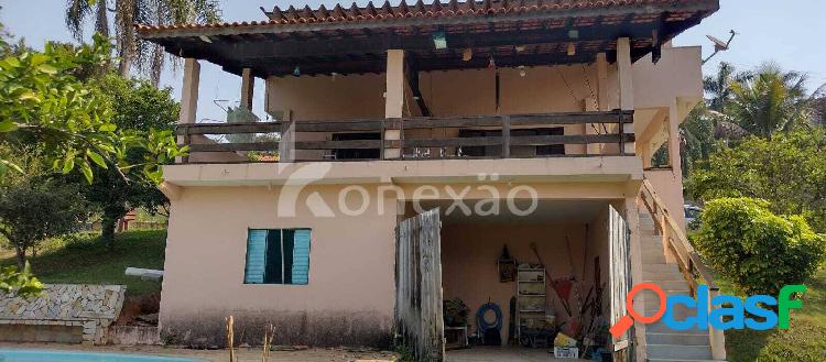 Chácara À Venda Em Igaratá/SP Com Casa E Piscina