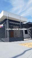 Linda casa de esquina