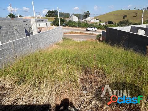 Terreno de 200m2 plano no bairro Miranda do Douro – Bom