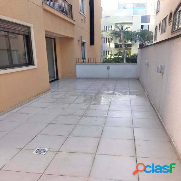 Amplo Apartamento com Terraço 2 Dormitórios na Trindade
