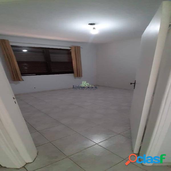 Apartamento 2 dormitórios + dependência - Embaré -