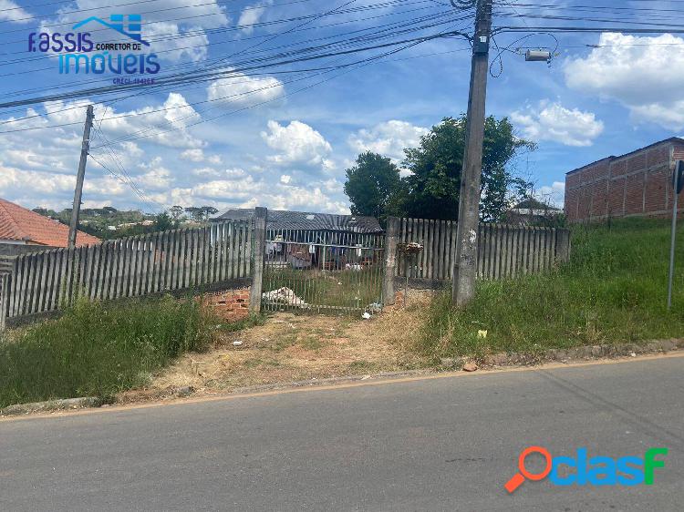 Terreno com uma casa á venda em Colombo