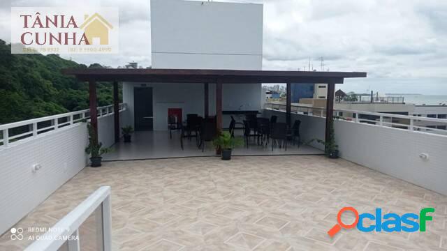 Apartamento em Cabo Branco beira-mar com 2 quartos